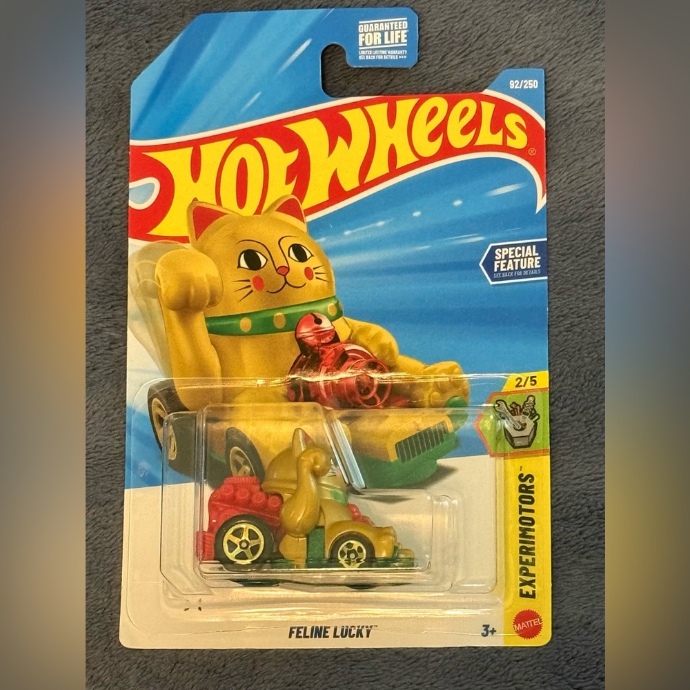 Mattel Hot Wheels Feline Lucky Car - Gold and Red
